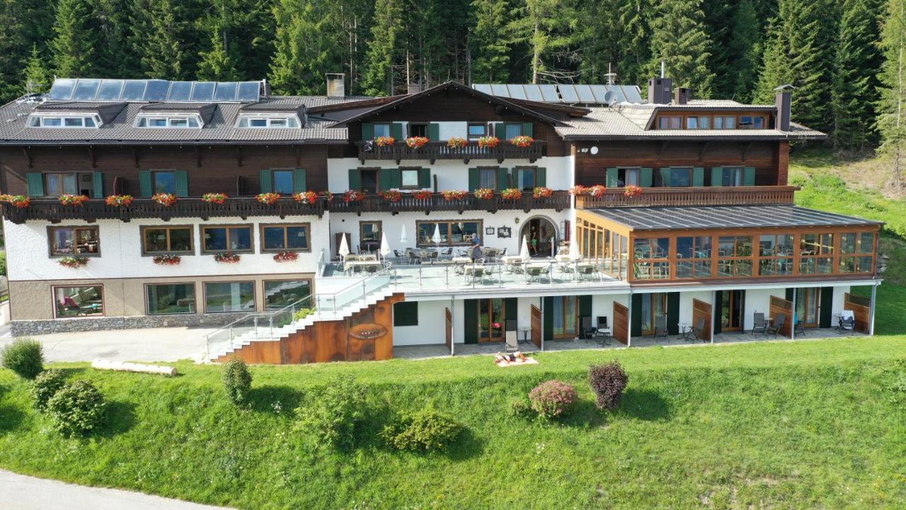 Alpenhotel Ratsberg 1650M ดอบบีอาโก ภายนอก รูปภาพ